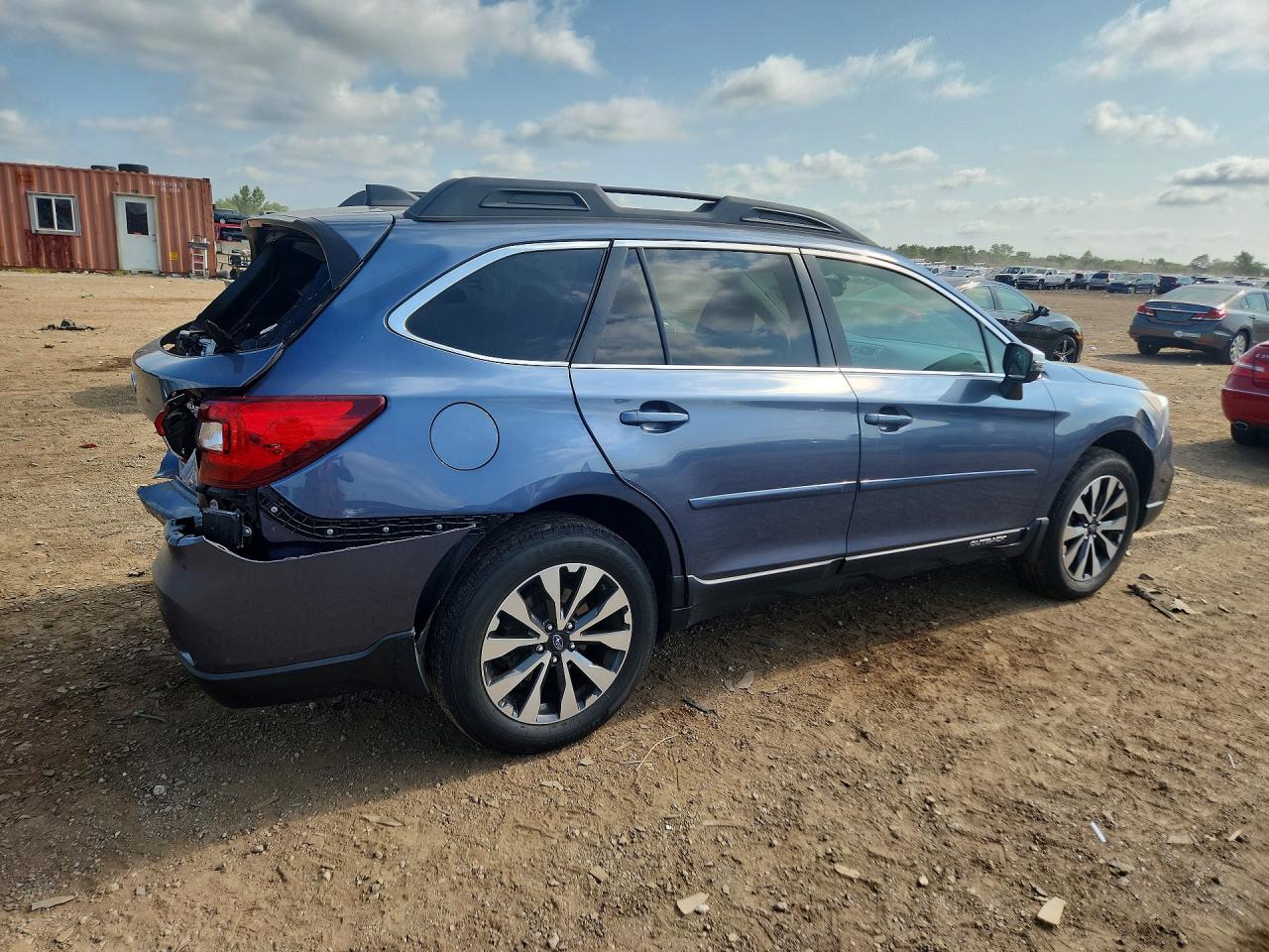 4S4BSEKC1H3404874 · 2017 SUBARU OUTBACK · 3/13