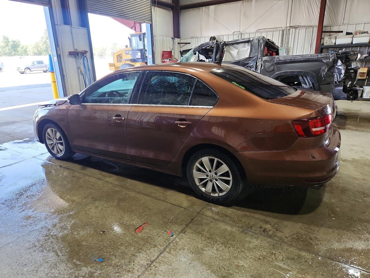 3VWD67AJ8GM350478 · 2016 VOLKSWAGEN JETTA · 2/12
