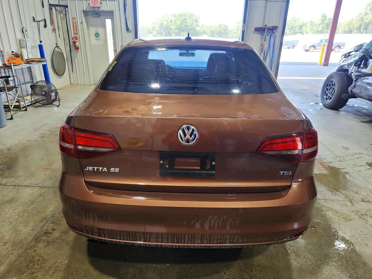 3VWD67AJ8GM350478 · 2016 VOLKSWAGEN JETTA · 6/12