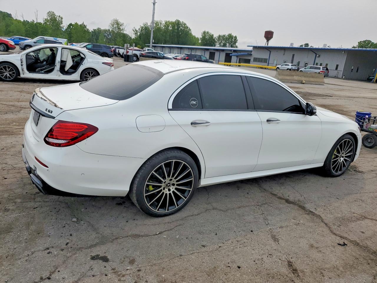 WDDZF4KBXHA221175 · 2017 MERCEDES-BENZ E · 3/13