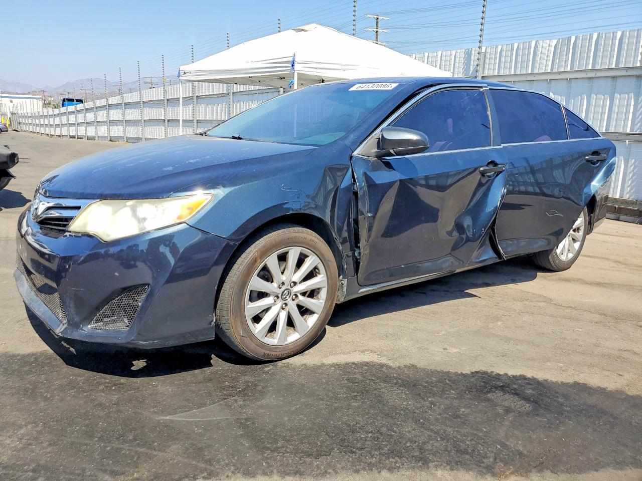 4T1BF1FK9EU305661 · 2014 TOYOTA CAMRY