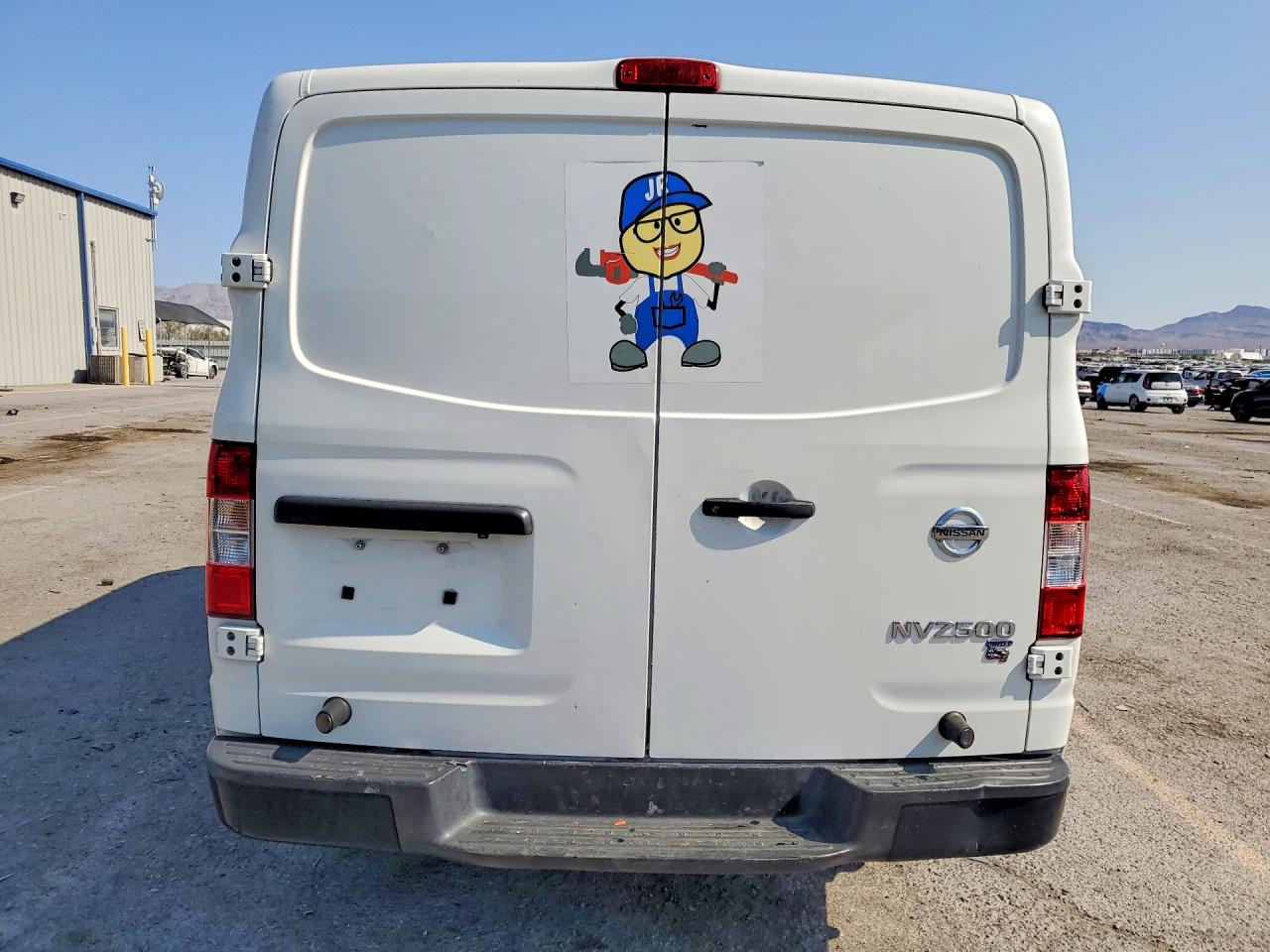1N6BF0KY2JN814968 · 2018 NISSAN NV · 6/14