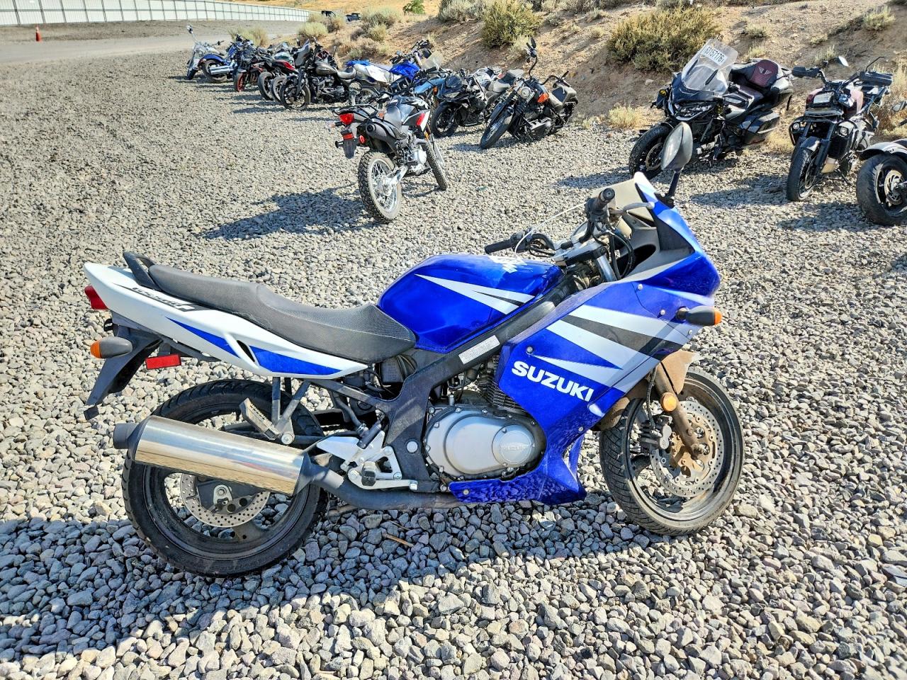 VTTGM51A642101283 · 2004 SUZUKI GS500