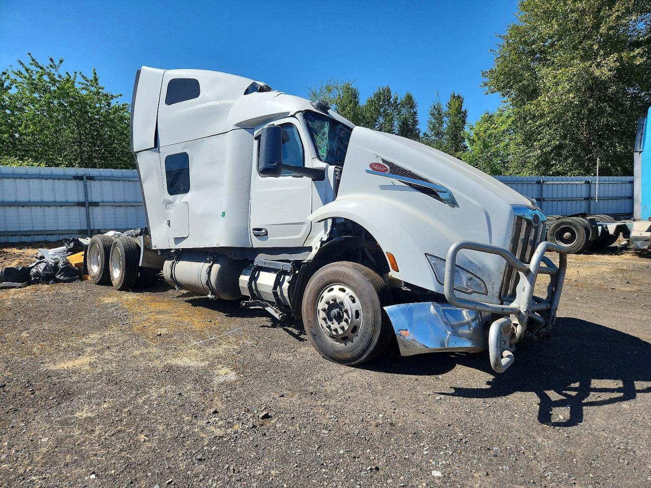 1XPBD49X9ND803361 · 2022 PETERBILT 579