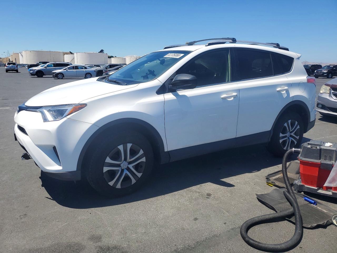 JTMBFREV2GJ100444 · 2016 TOYOTA RAV4