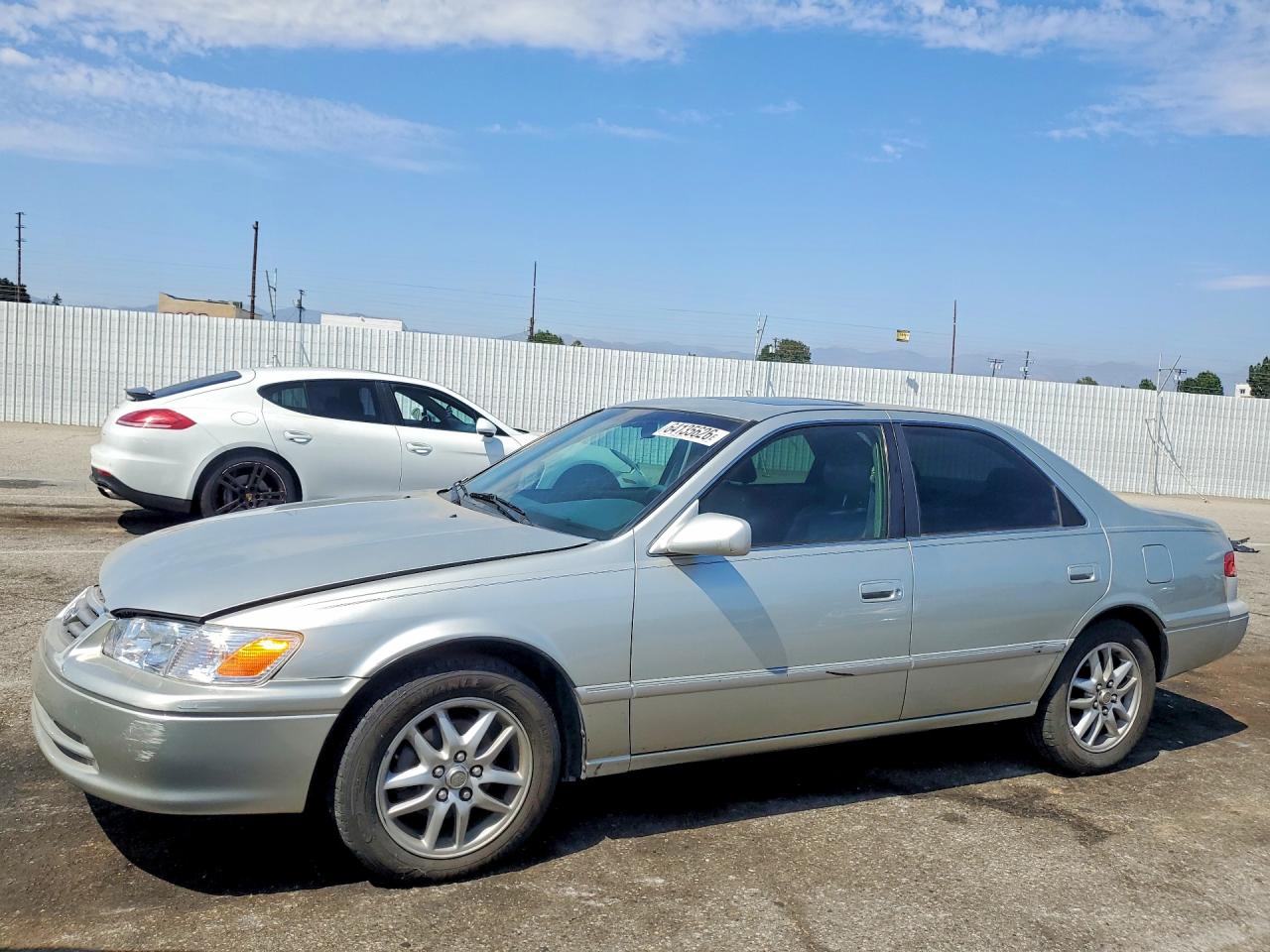 JT2BF28K1Y0260744 · 2000 TOYOTA CAMRY