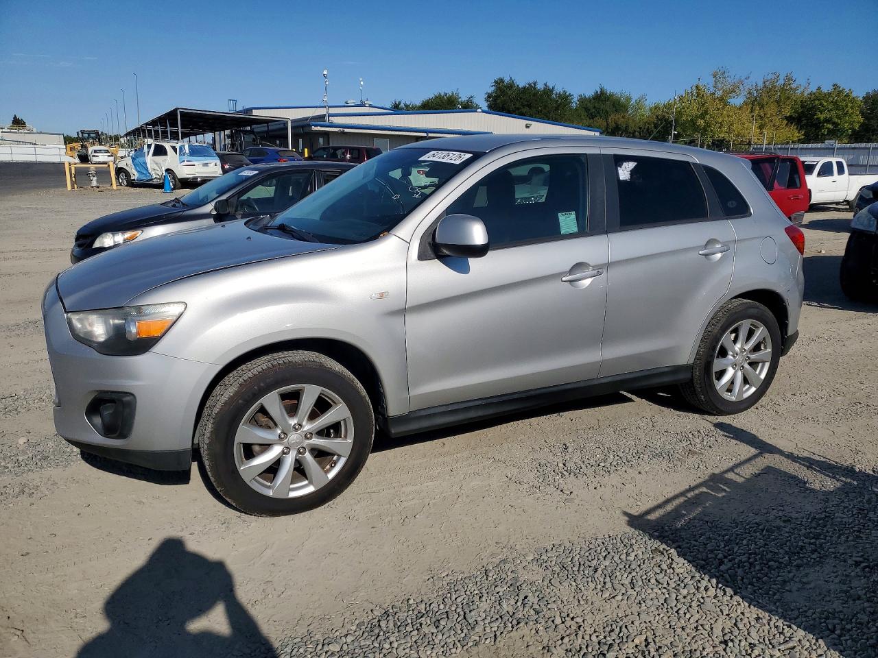 4A4AR3AUXFE039924 · 2015 MITSUBISHI OUTLANDER SPORT