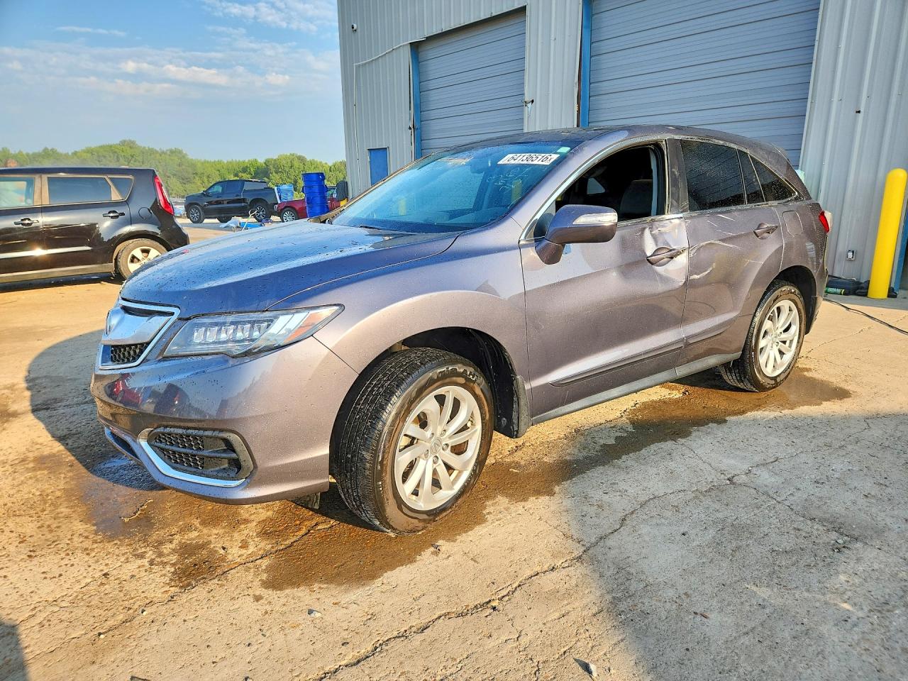 5J8TB3H34JL015660 · 2018 ACURA RDX