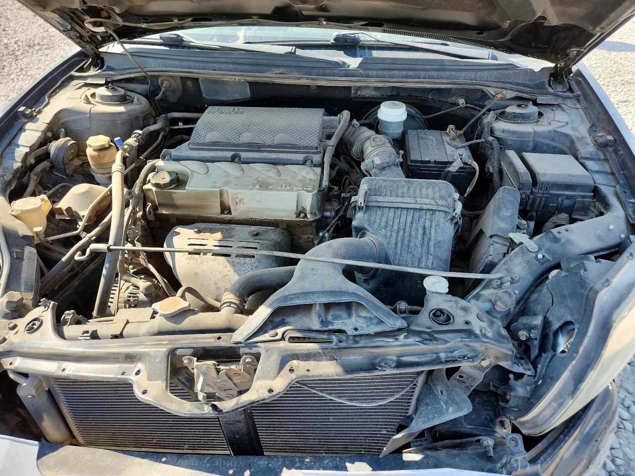 4A32B2FF8BE023216 · 2011 MITSUBISHI GALANT · 11/12