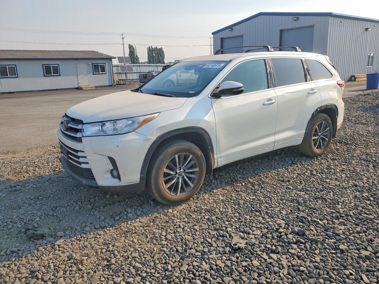 2017 TOYOTA HIGHLANDER