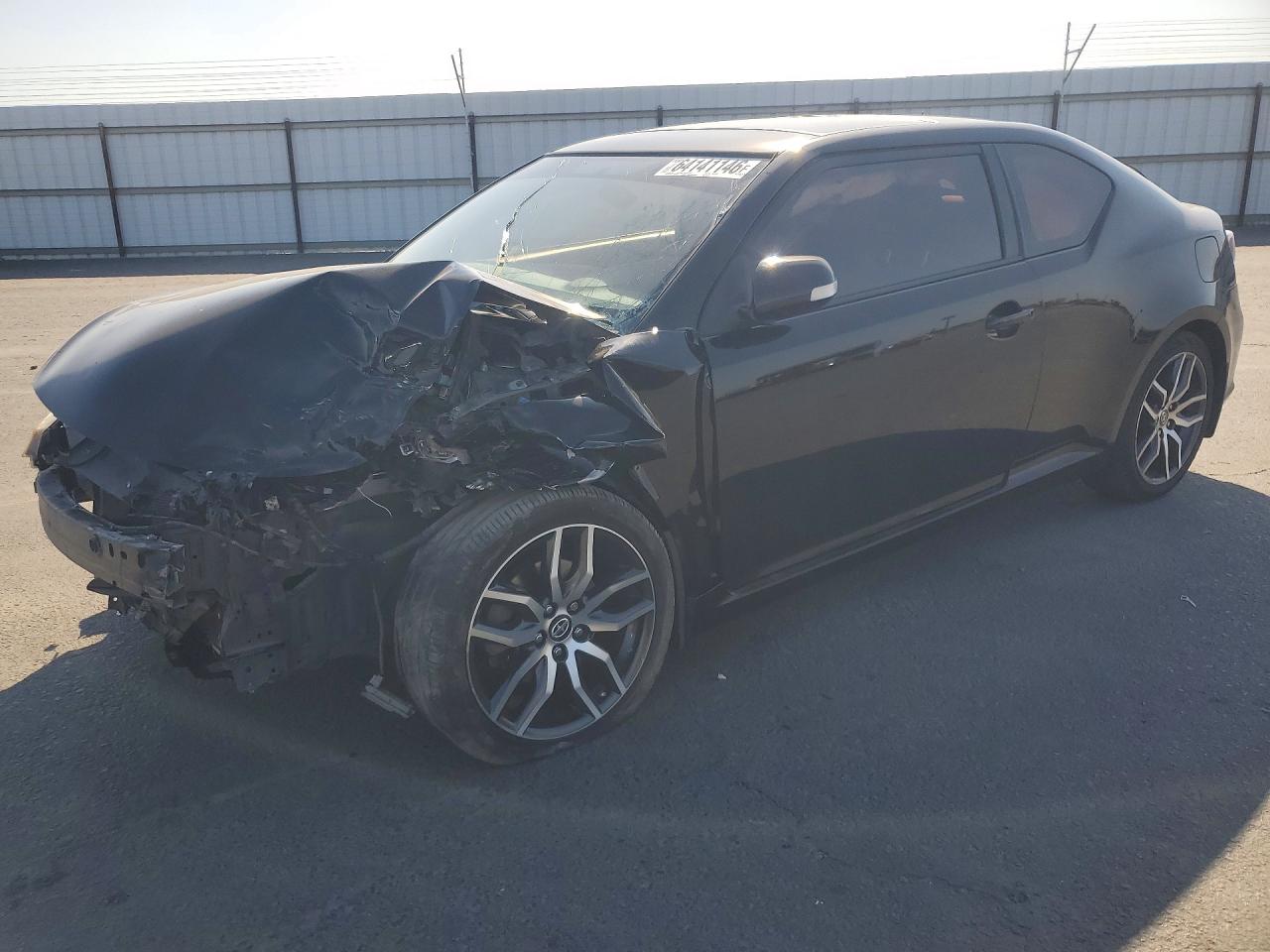 JTKJF5C77GJ016718 · 2016 SCION TC