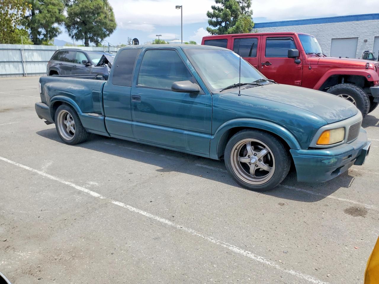 1GTCS19X2V8520738 · 1997 GMC SONOMA · 4/12
