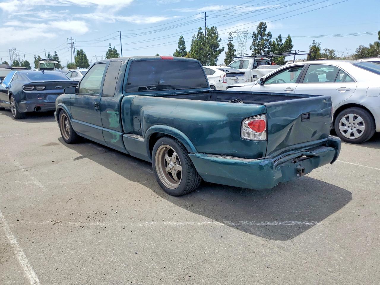 1GTCS19X2V8520738 · 1997 GMC SONOMA · 2/12