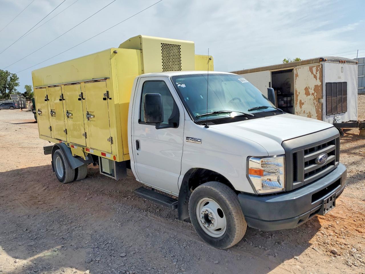 1FDXE4FS8KDC19330 · 2019 FORD ECONOLINE · 4/13