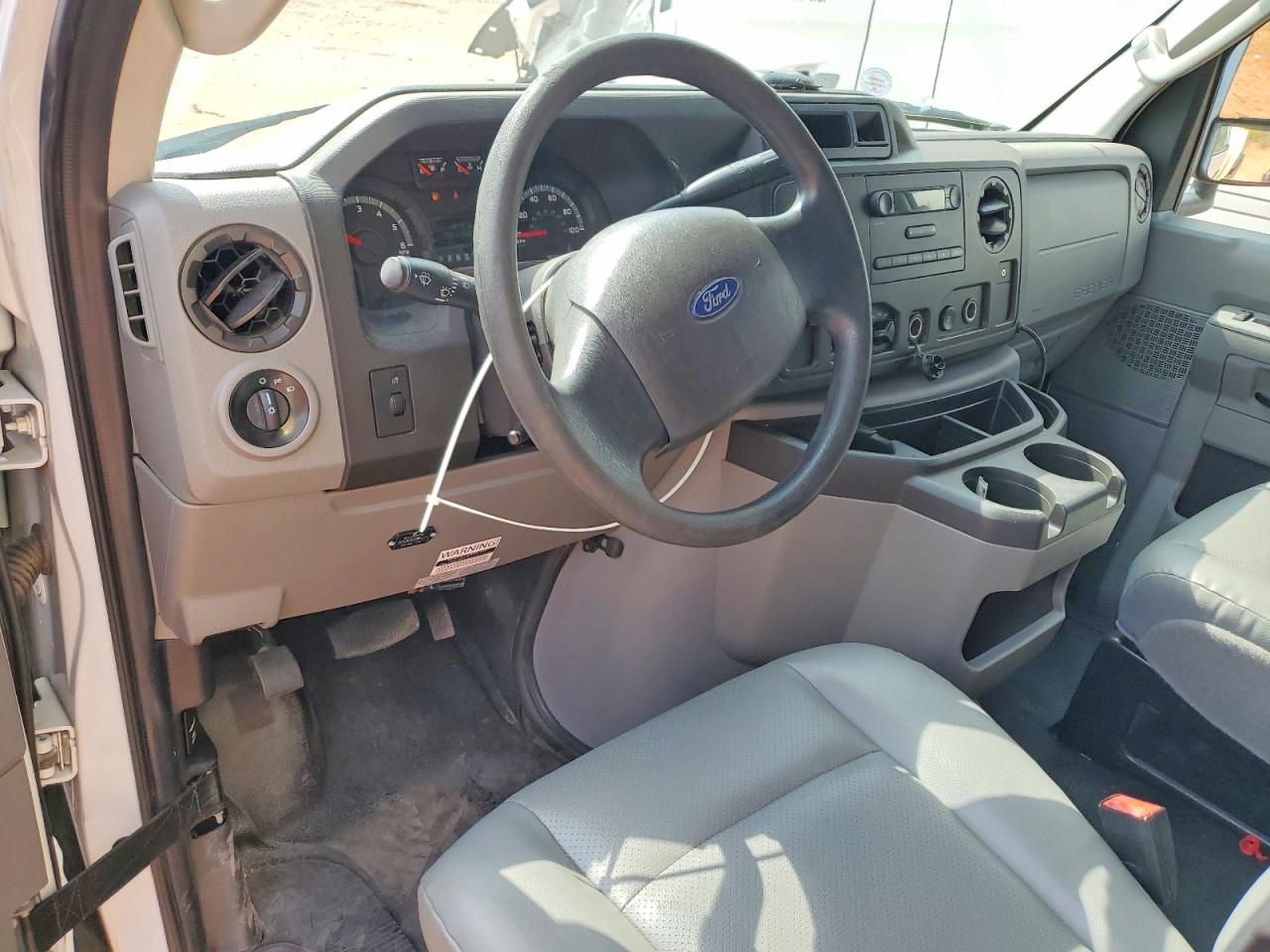 1FDXE4FS8KDC19330 · 2019 FORD ECONOLINE · 8/13
