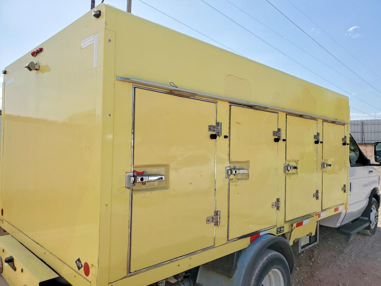1FDXE4FS8KDC19330 · 2019 FORD ECONOLINE · 10/13