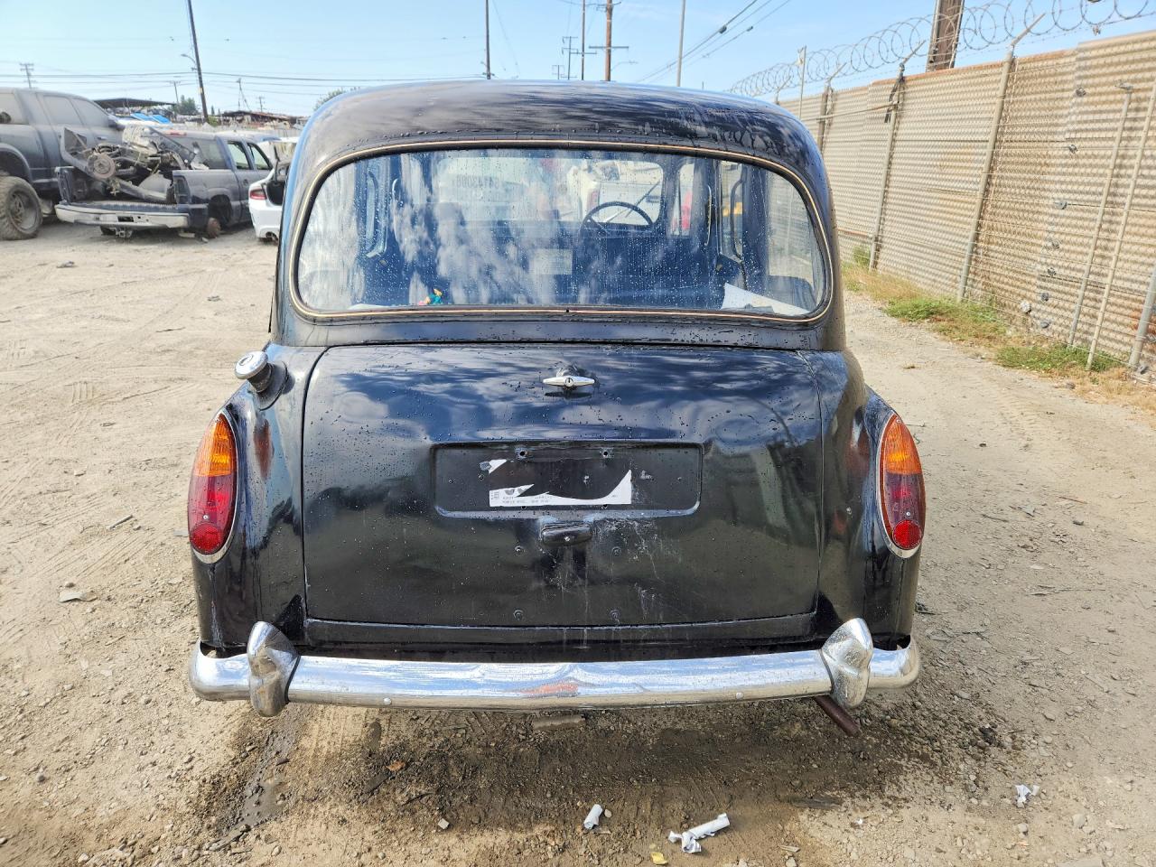FX4D9774 · 1967 AUSTIN FX4D · 6/13