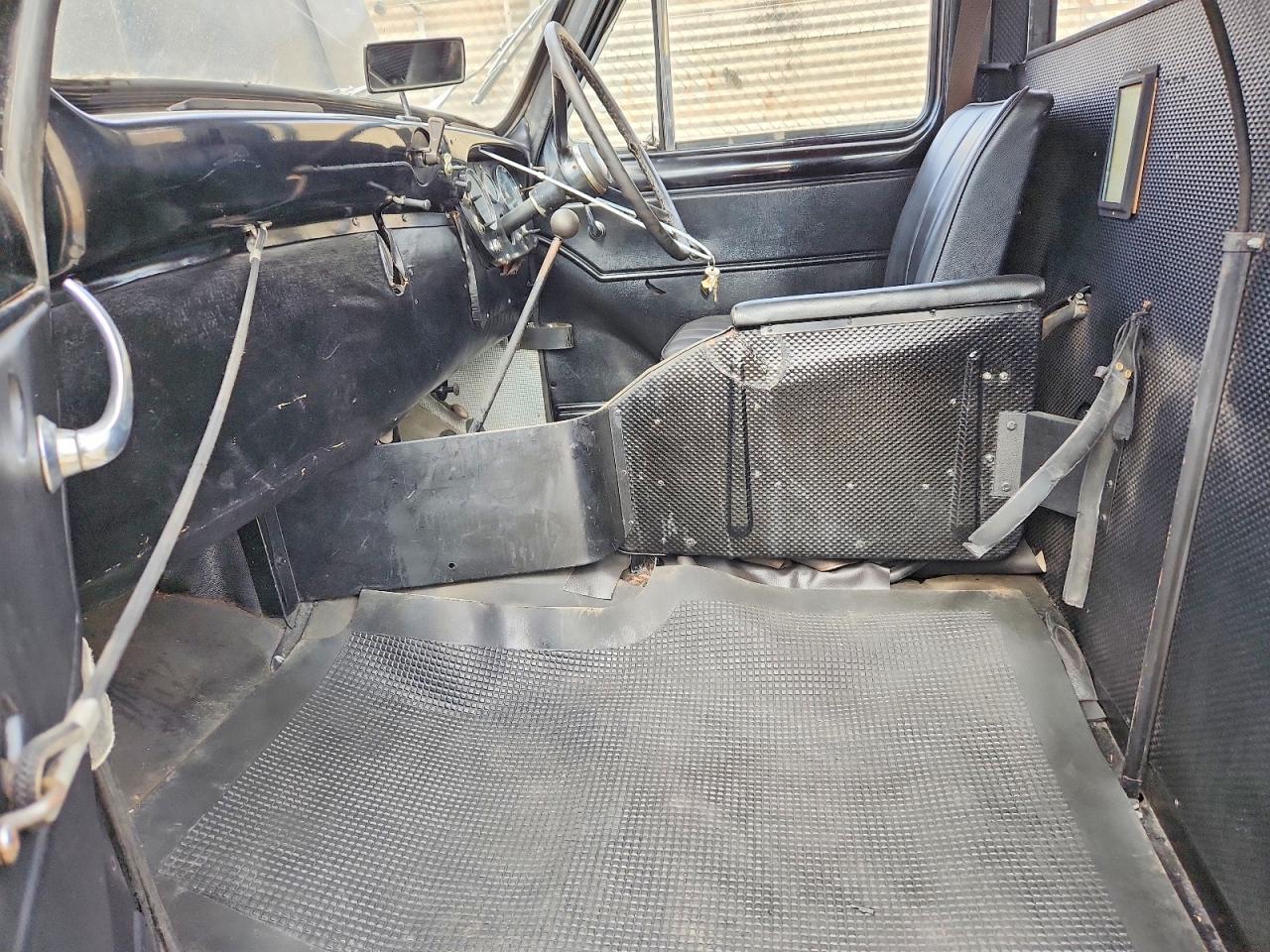 FX4D9774 · 1967 AUSTIN FX4D · 7/13