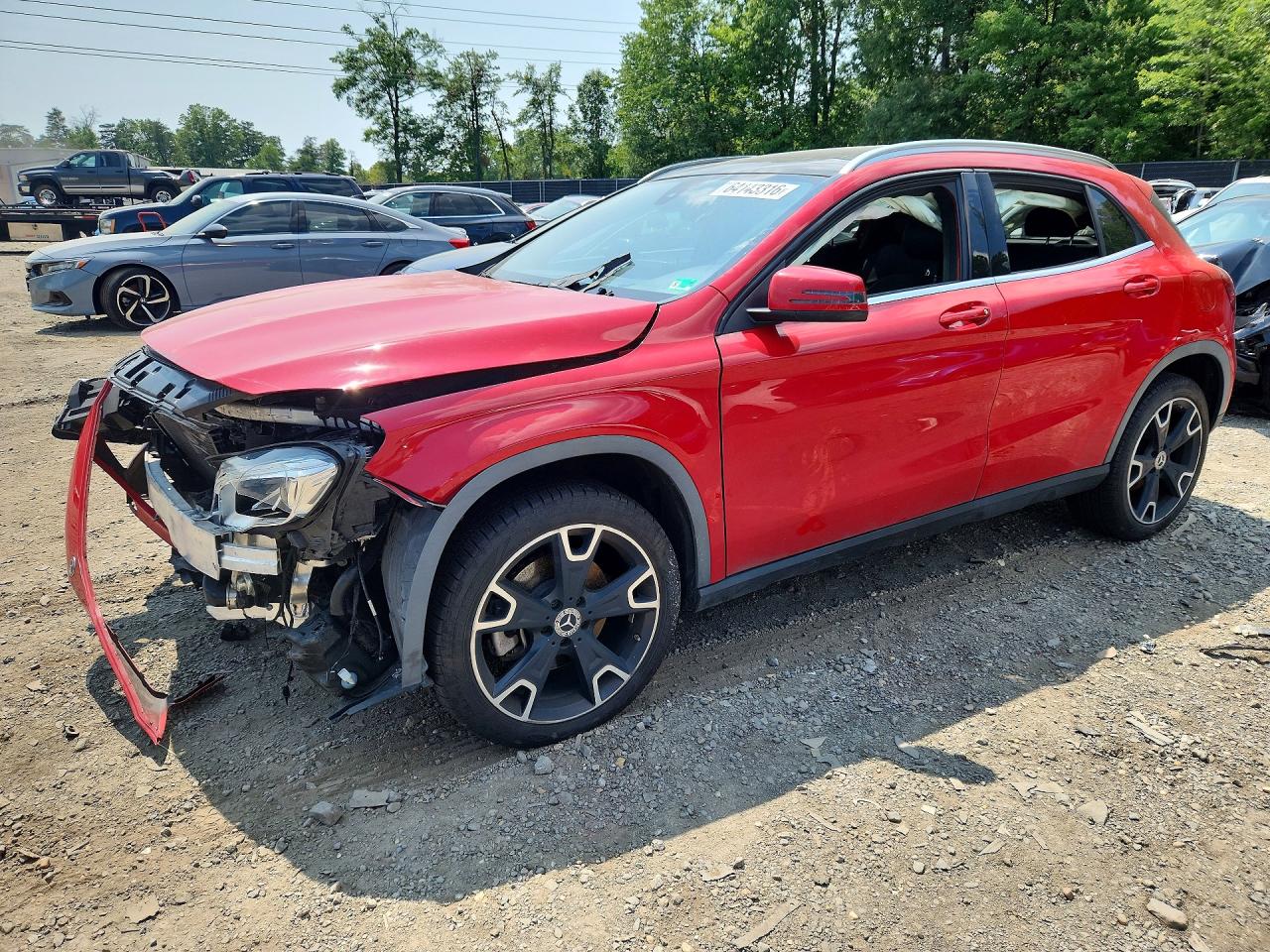 WDCTG4EB8KJ549513 · 2019 MERCEDES-BENZ GLA