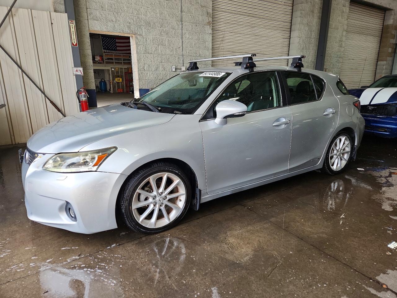 JTHKD5BHXD2135301 · 2013 LEXUS CT