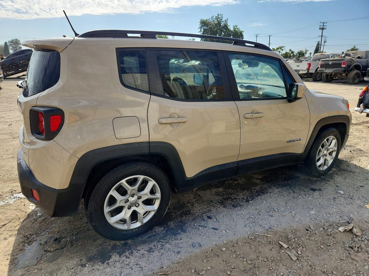 ZACCJABT0FPB76022 · 2015 JEEP RENEGADE · 3/13