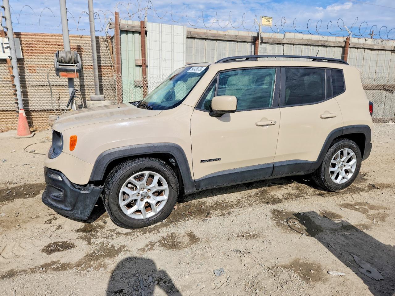 ZACCJABT0FPB76022 · 2015 JEEP RENEGADE