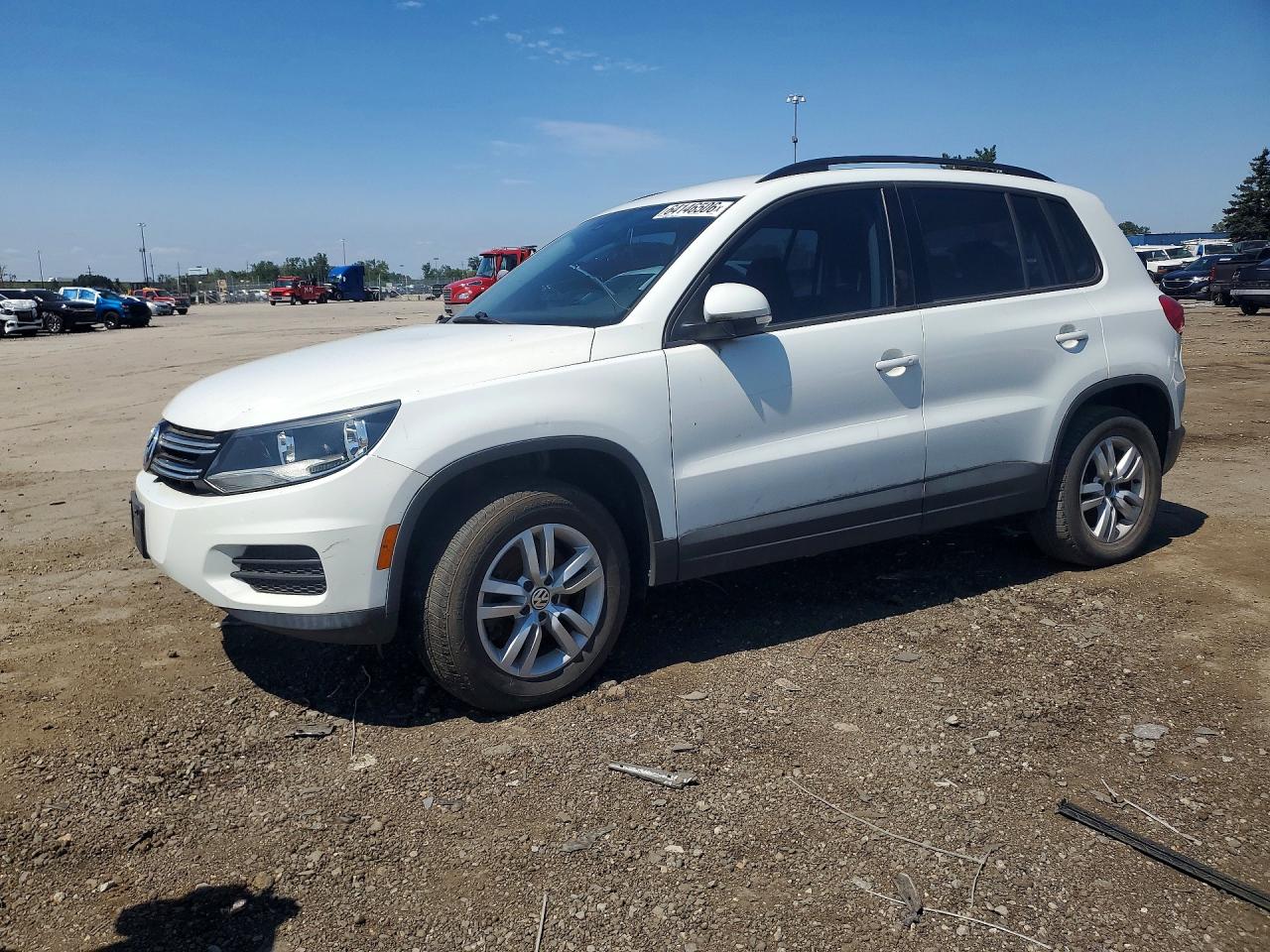 WVGBV7AX2GW557218 · 2016 VOLKSWAGEN TIGUAN