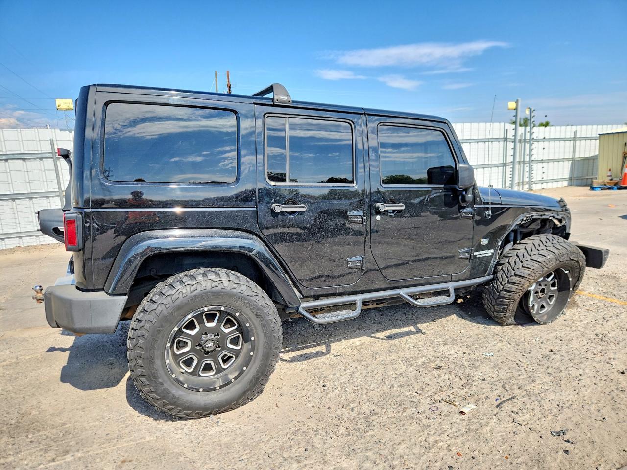 1J4HA7H17BL611984 · 2011 JEEP WRANGLER UNLIMITED · 3/13