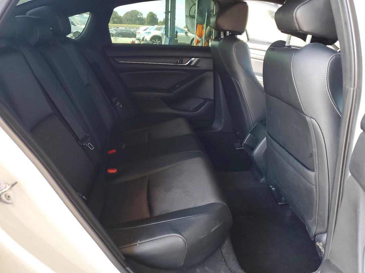 1HGCV1F31KA016390 · 2019 HONDA ACCORD · 10/12