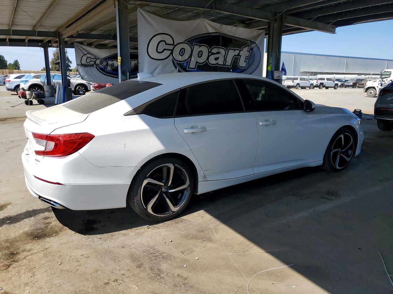 1HGCV1F31KA016390 · 2019 HONDA ACCORD · 3/12