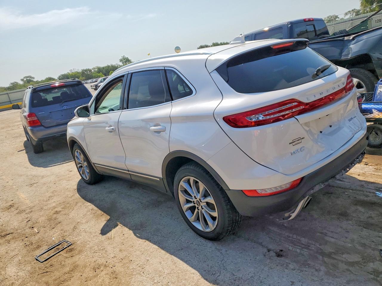5LMCJ2D99HUL40730 · 2017 LINCOLN MKC · 2/13