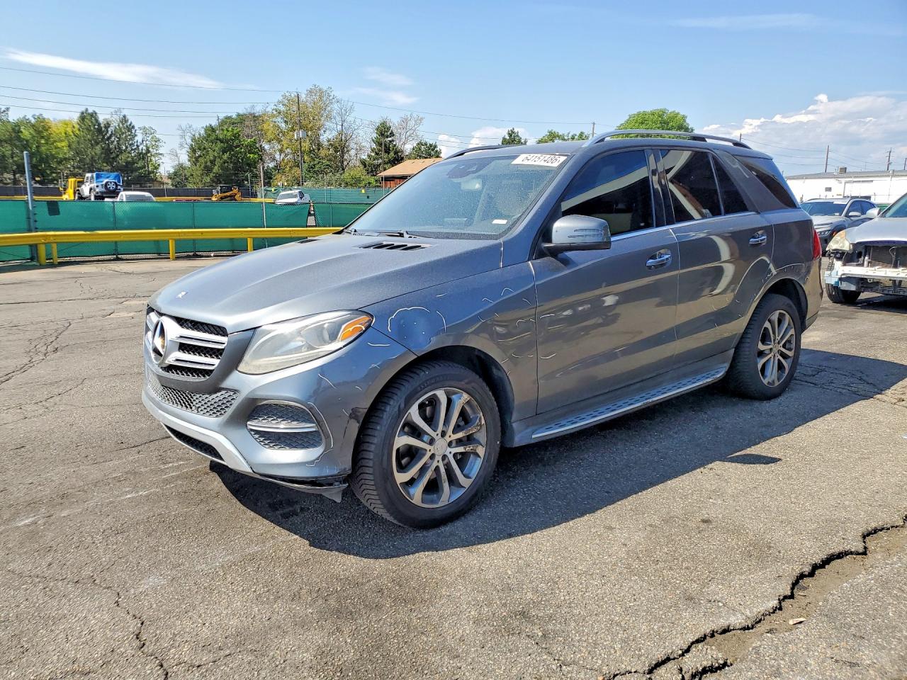 4JGDA5JB8HA827810 · 2017 MERCEDES-BENZ GLE