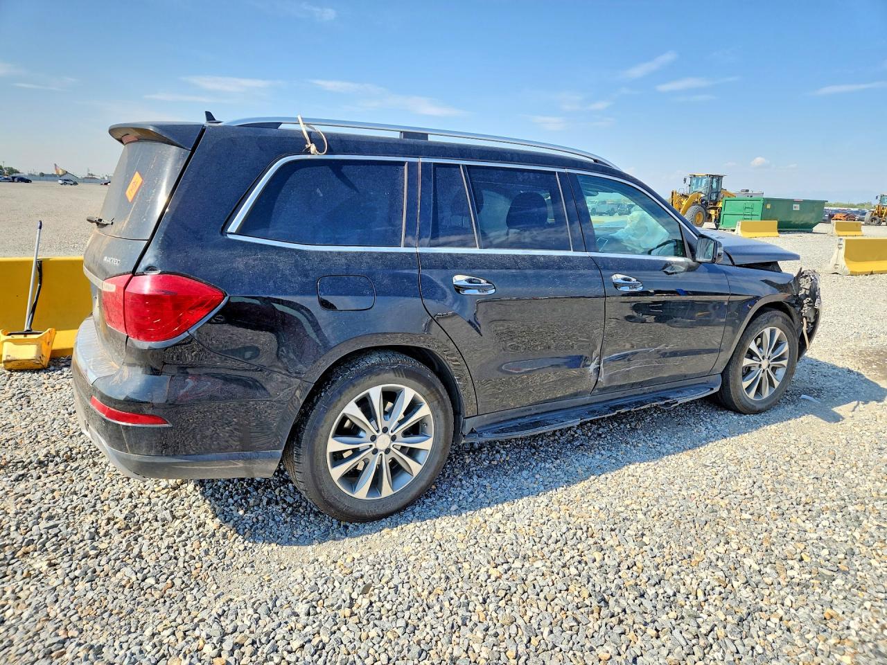 4JGDF2EE5FA587763 · 2015 MERCEDES-BENZ GL · 3/13