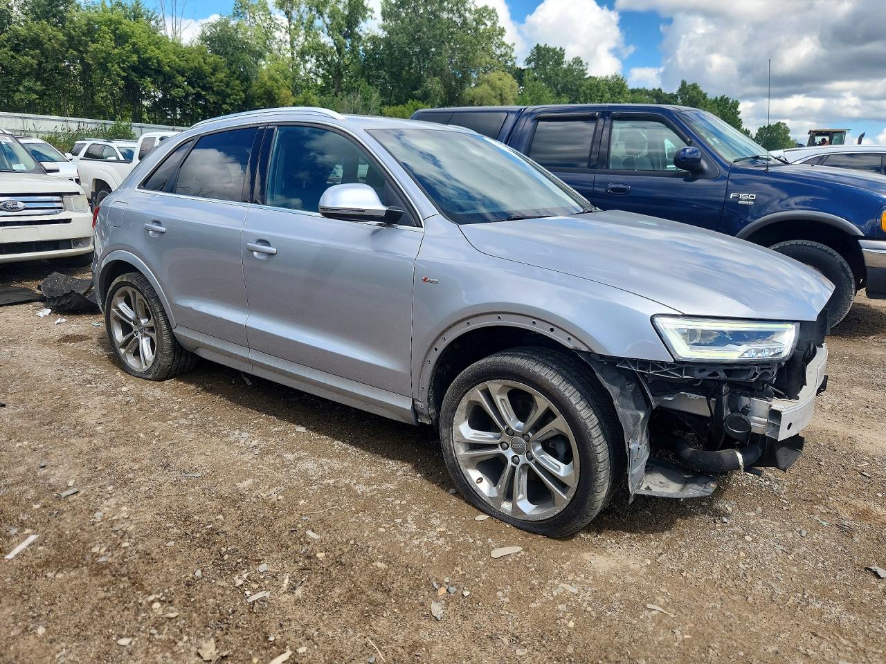WA1JCCFS2JR030291 · 2018 AUDI Q3 · 4/14