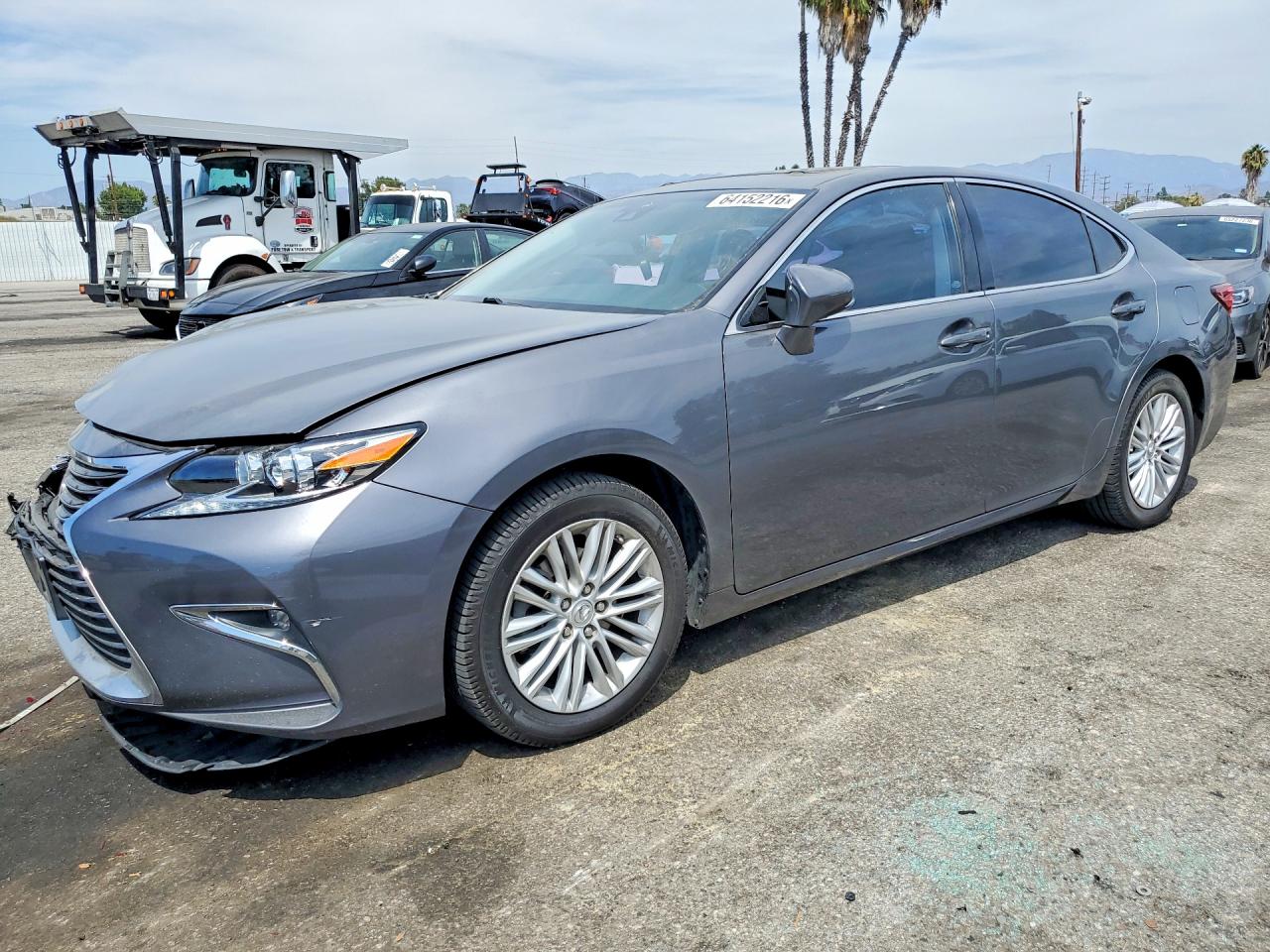 58ABK1GG7HU076139 · 2017 LEXUS ES