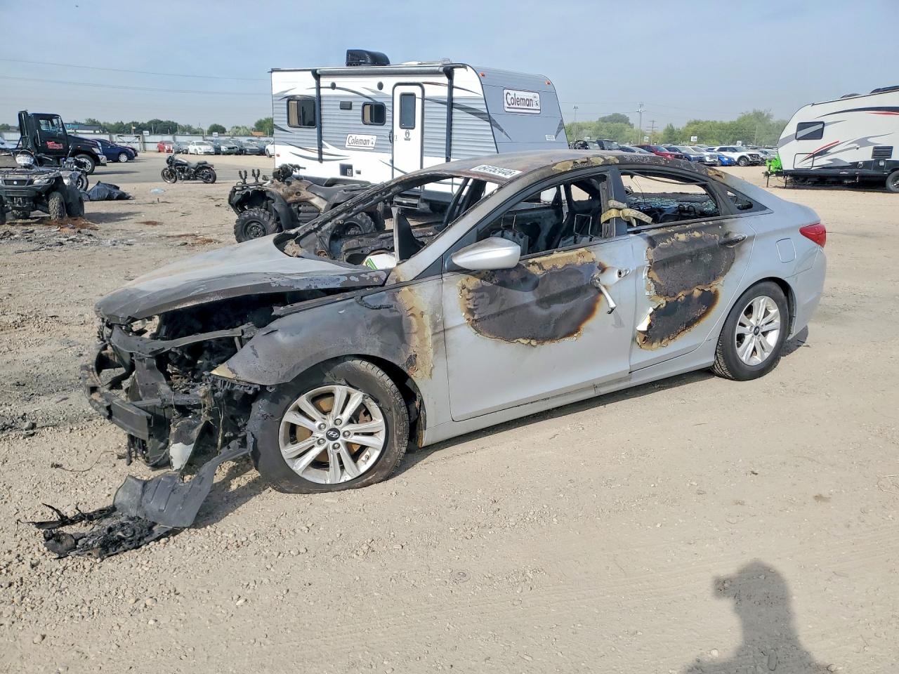 5NPEB4AC3DH678752 · 2013 HYUNDAI SONATA