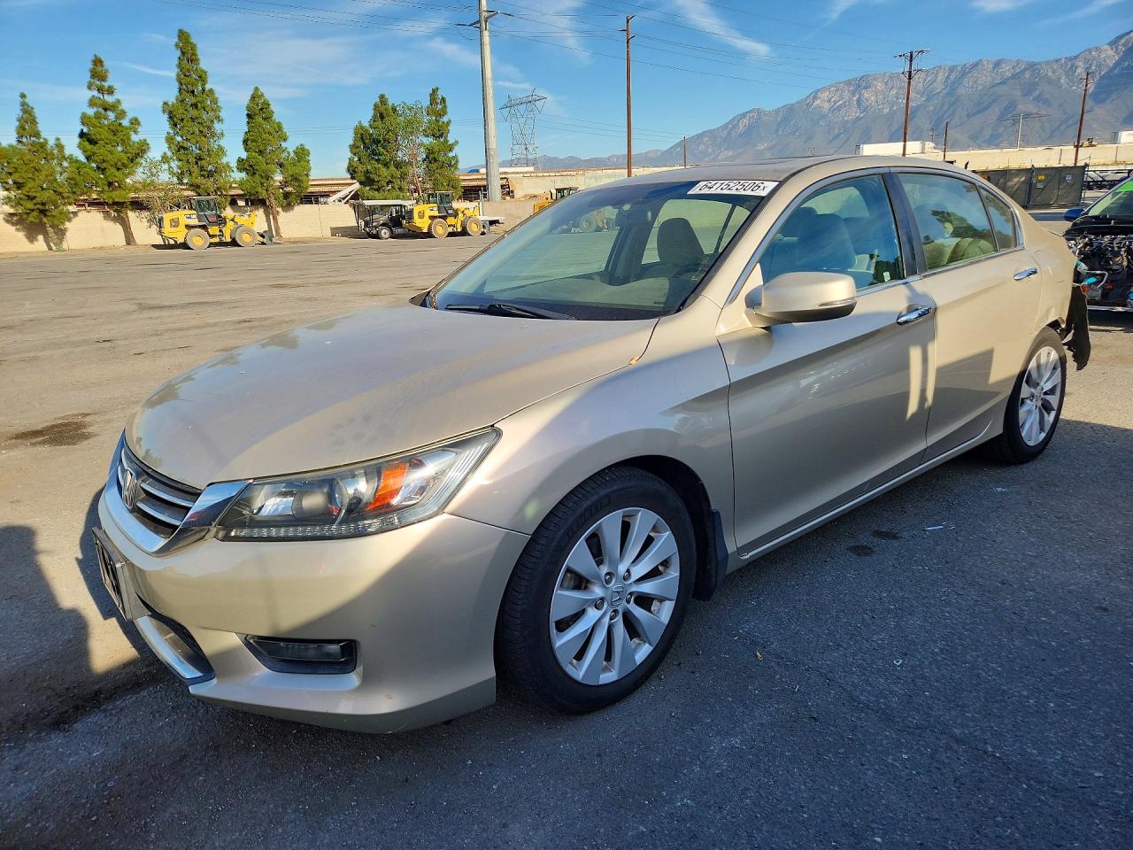 1HGCR2F79FA082219 · 2015 HONDA ACCORD