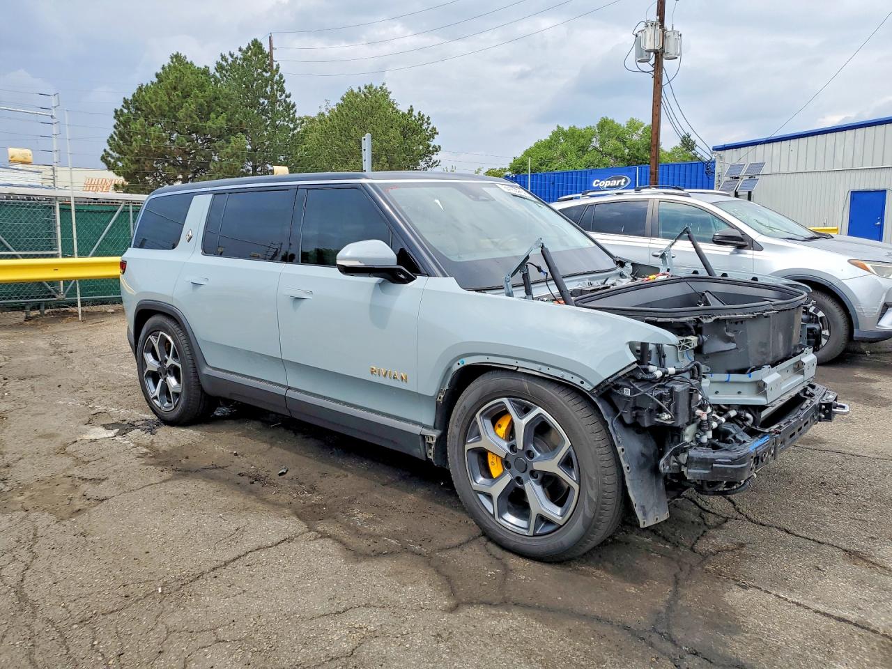 7PDSGABA0PN024532 · 2023 RIVIAN R1S · 4/13