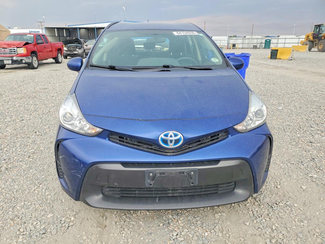 JTDZN3EUXFJ015890 · 2015 TOYOTA PRIUS V · 5/12