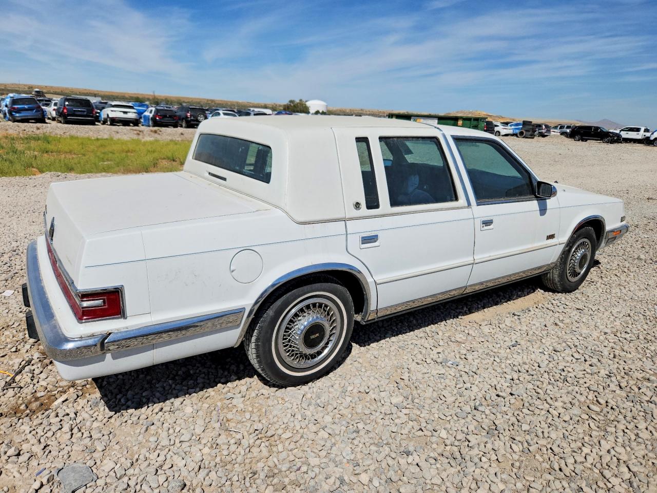 1C3XV56L1ND707465 · 1992 CHRYSLER IMPERIAL · 3/12