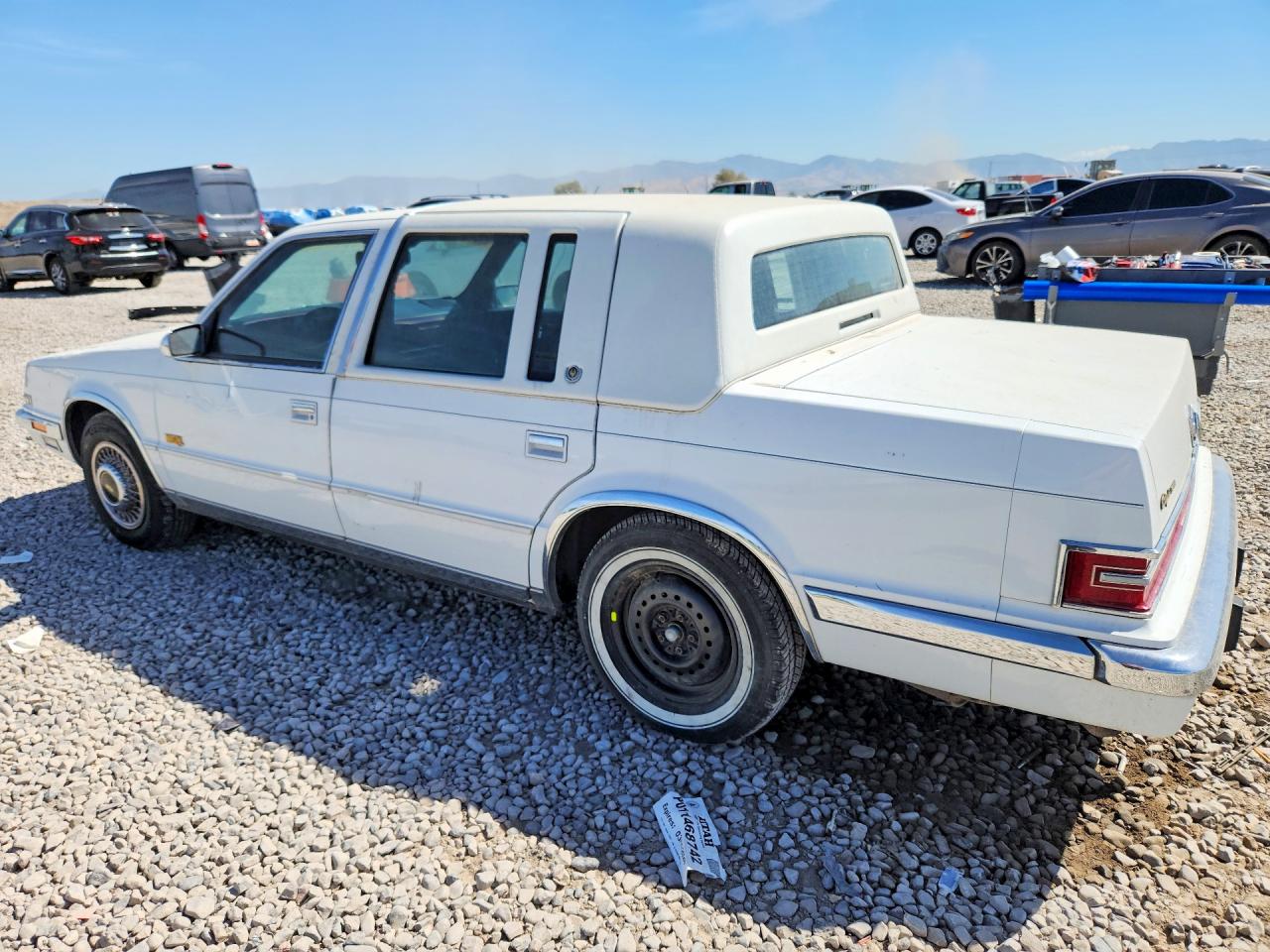 1C3XV56L1ND707465 · 1992 CHRYSLER IMPERIAL · 2/12