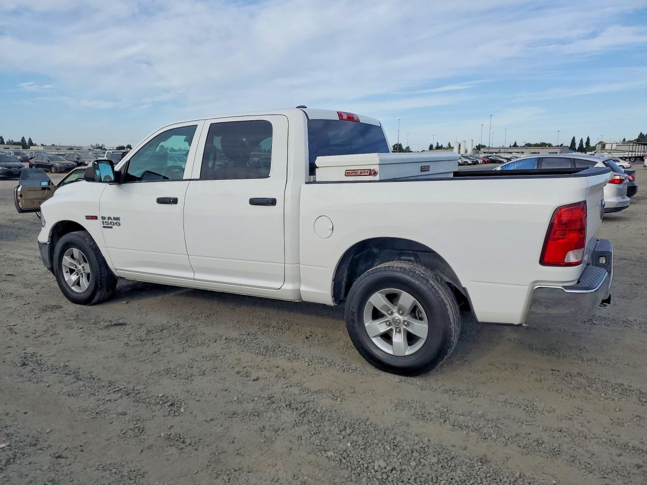 1C6RR7KM1KS750298 · 2019 RAM 1500 CLASSIC · 2/12