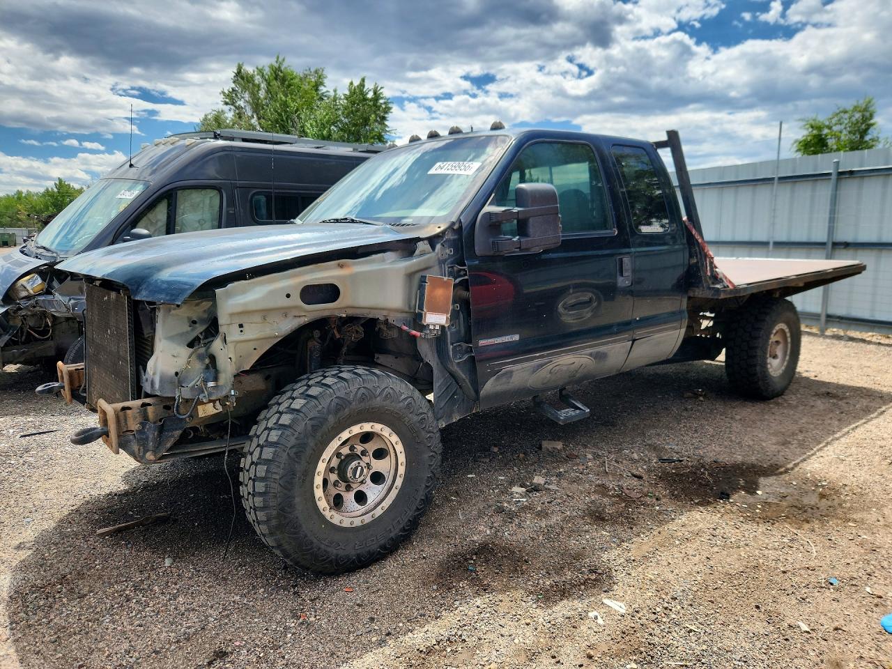 1FTSX31F9YEB72518 · 2000 FORD F350