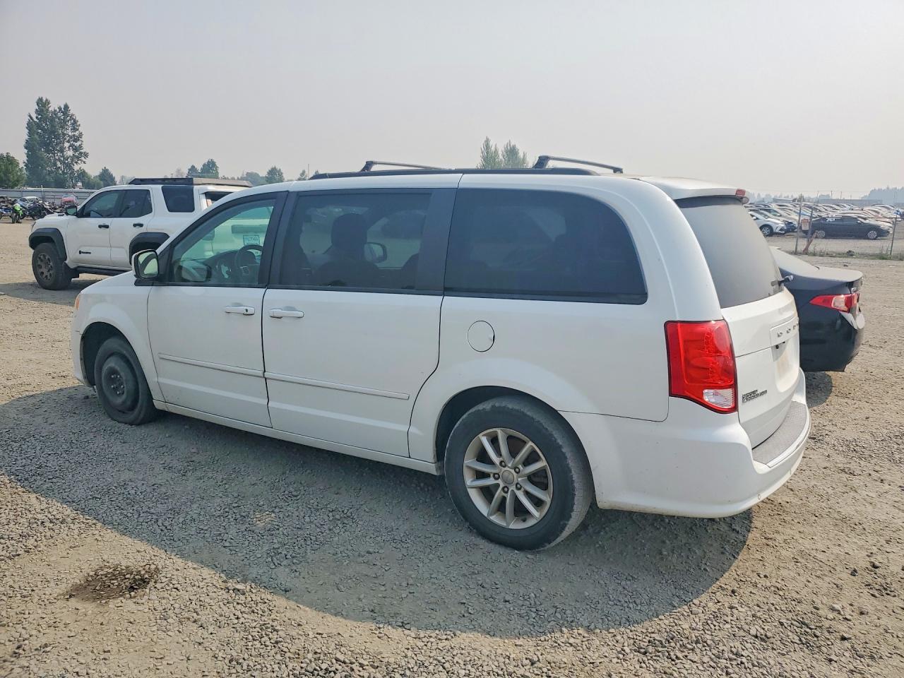 2C4RDGCGXGR318091 · 2015 DODGE CARAVAN · 2/13