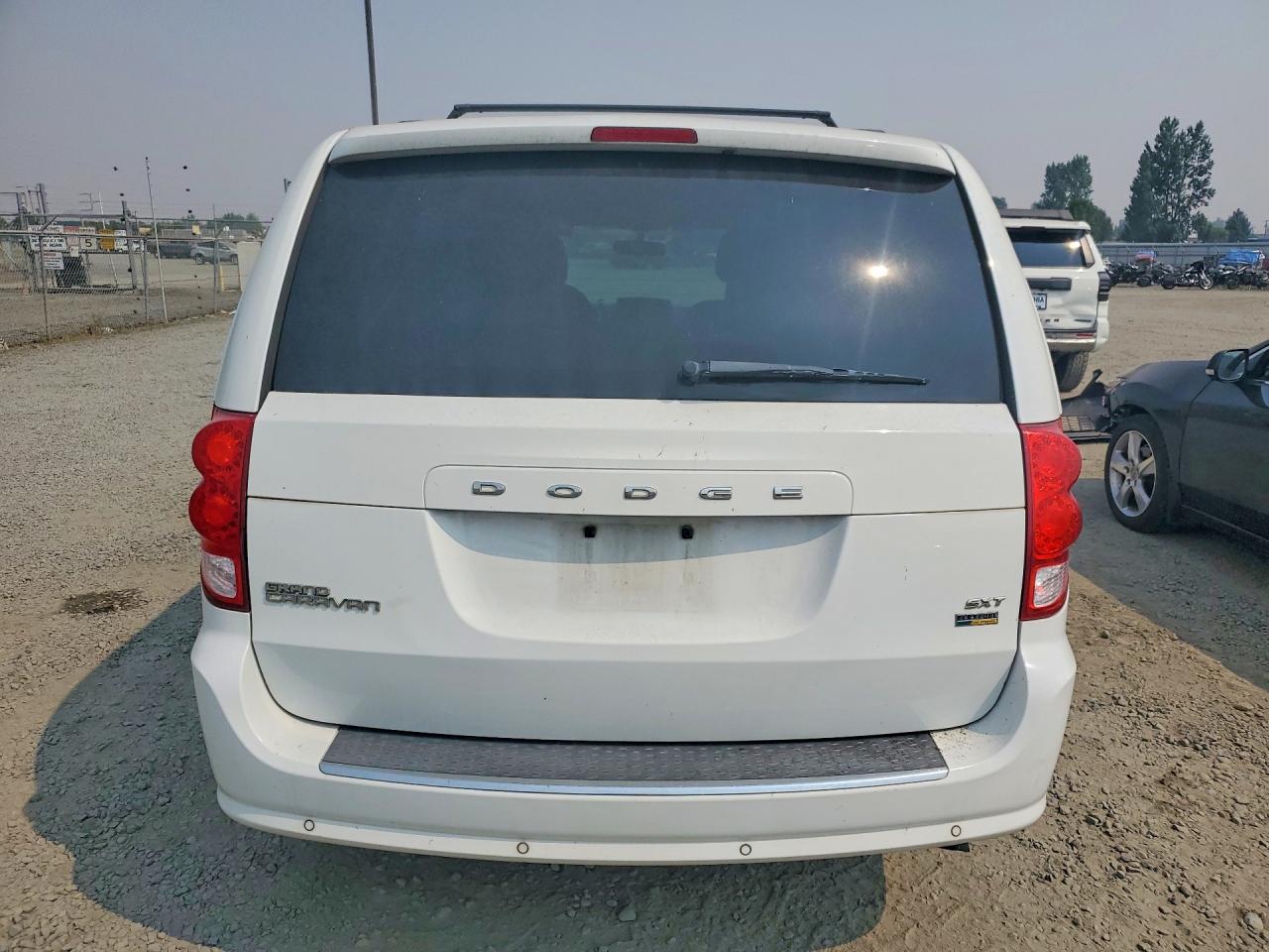2C4RDGCGXGR318091 · 2015 DODGE CARAVAN · 6/13