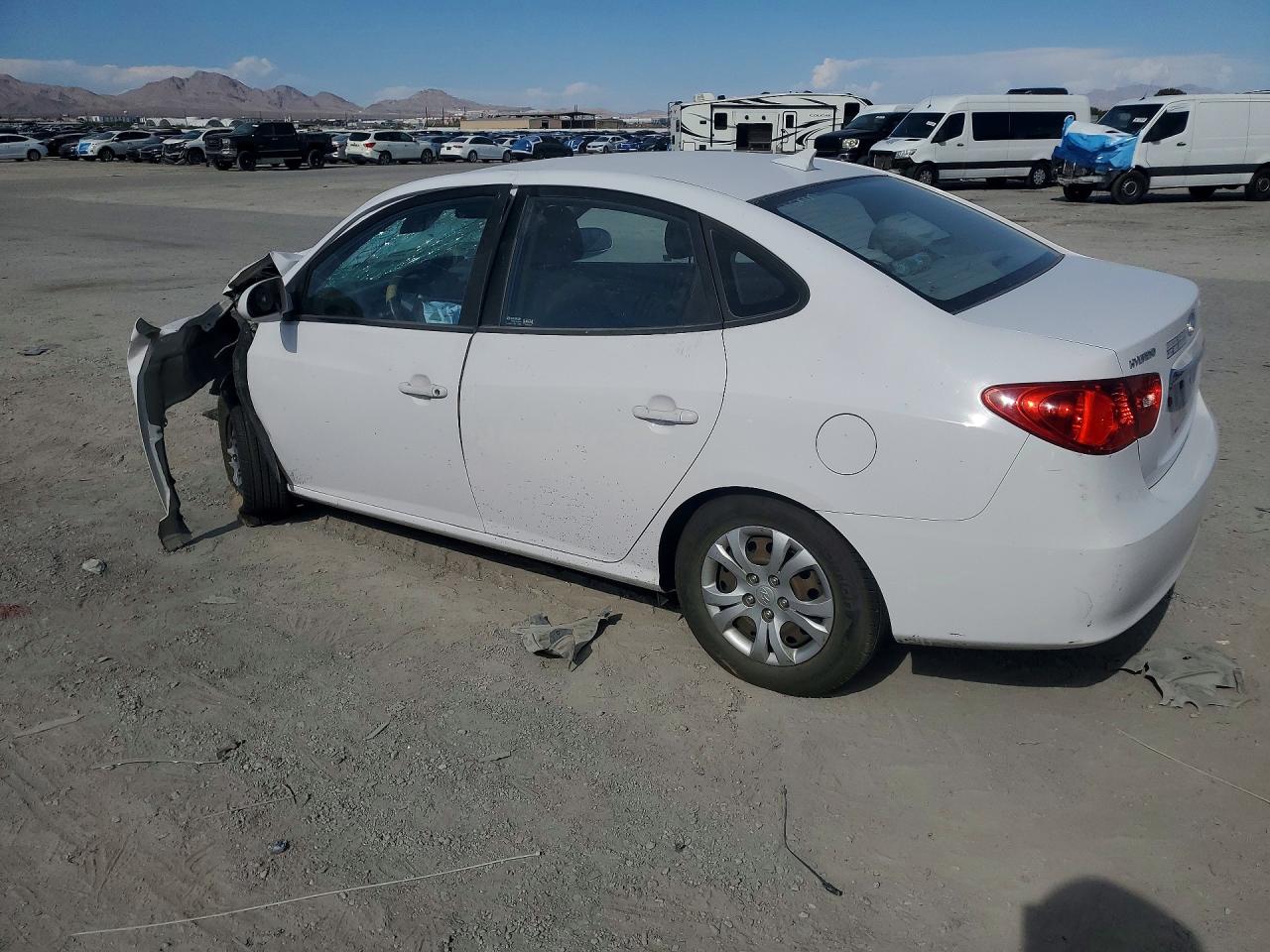 KMHDU4AD3AU134943 · 2010 HYUNDAI ELANTRA · 2/12