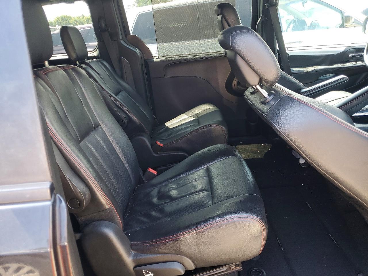 2C4RDGEG4KR535982 · 2019 DODGE GRAND CARAVAN · 11/13