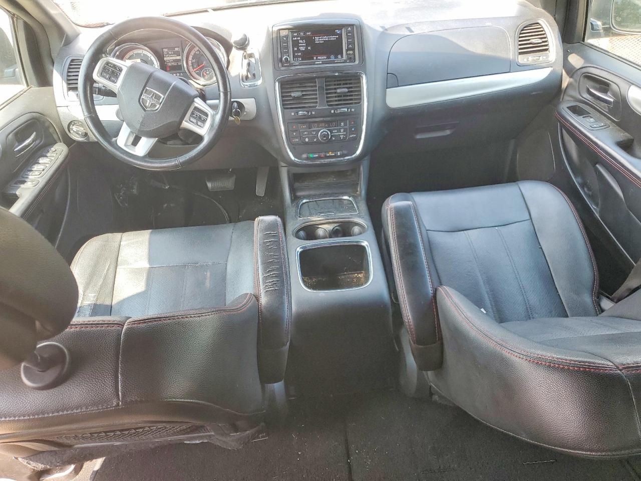 2C4RDGEG4KR535982 · 2019 DODGE GRAND CARAVAN · 8/13