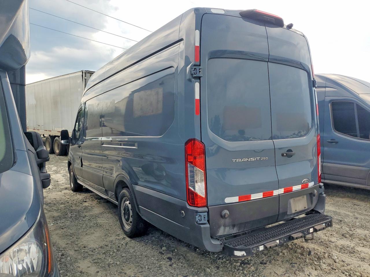 1FTBR3X87LKB04974 · 2020 FORD TRANSIT · 2/12