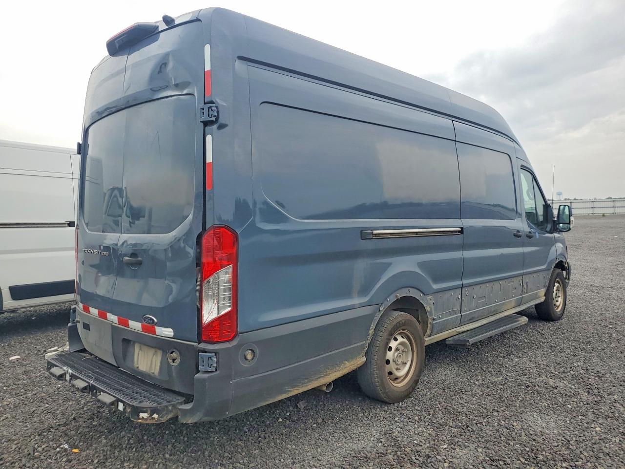 1FTBR3X84LKB27211 · 2020 FORD TRANSIT · 3/13